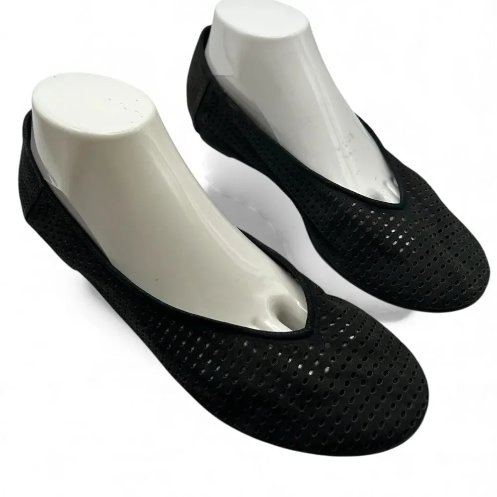 Eileen Fisher Humor Suede Ballet Flats Slip-On Black 9 1/2 perforated leather - Picture 12 of 12